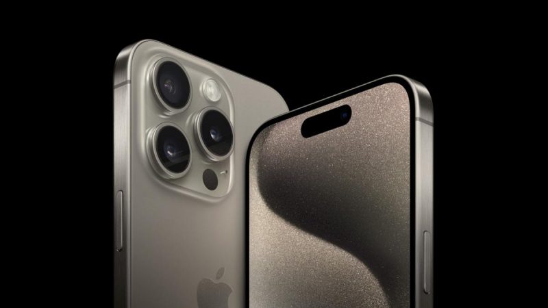 Батареи в новых Айфонах не прибавили автономности / фото Apple Батареи в новых Айфонах не прибавили автономности / фото Apple