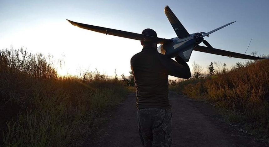 Украина делает ставку на дроны большой дальности, повышая стоимость войны для России, - WSJ
