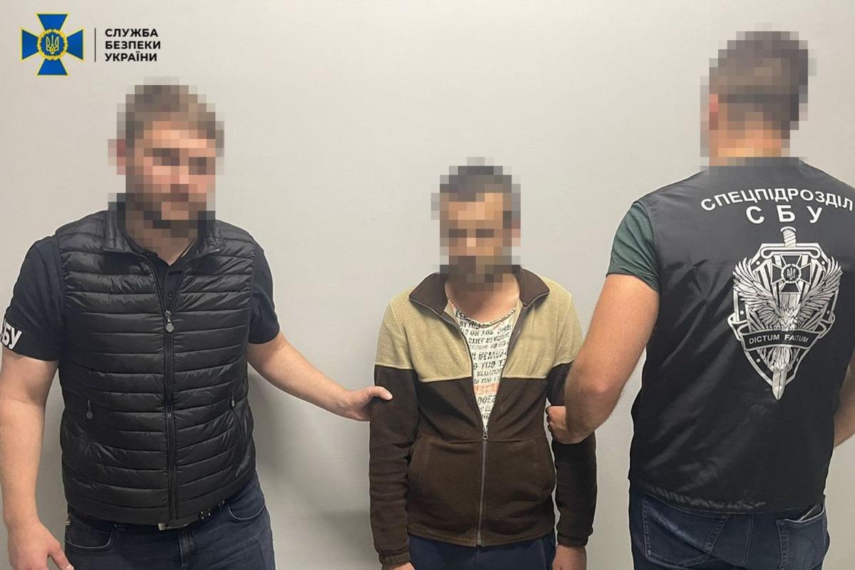 В Украине разоблачили предателя, который грабил и сдавал партизан во время оккупации Харьковщины войсками РФ / фото пресс-службы Службы безопасности Украины В Украине разоблачили предателя, который грабил и сдавал партизан во время оккупации Харьковщины войсками РФ / фото пресс-службы Службы безопасности Украины