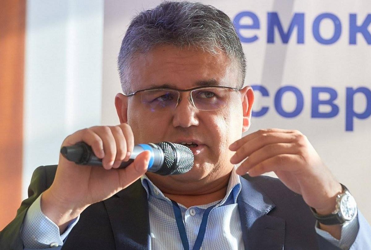Аббас Галлямов в інтерв'ю УНІАН розповів про удар Ірану по Ізраїлю та потенційну відповідь на атаку / фото Facebook.com/abbas.gallyamov Аббас Галлямов в інтерв'ю УНІАН розповів про удар Ірану по Ізраїлю та потенційну відповідь на атаку / фото Facebook.com/abbas.gallyamov