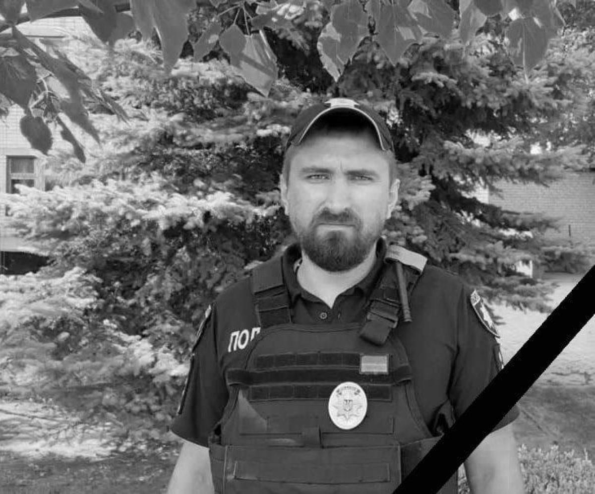 Жахливий удар по Херсону: поранені люди, серед них – поліцейські та комунальники (фото, відео)