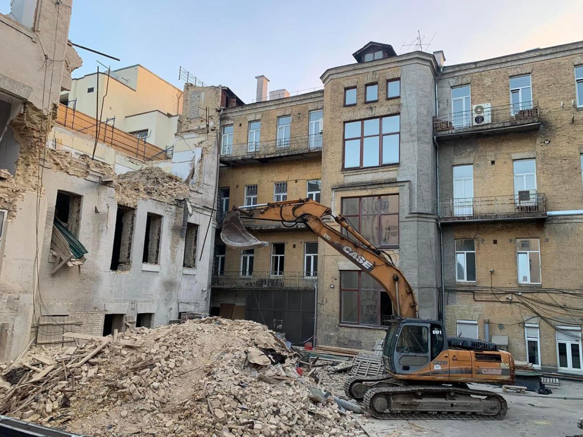 Девелопер НЕСТ спростовує закиди в знесенні історичної будівлі у Києві Девелопер НЕСТ спростовує закиди в знесенні історичної будівлі у Києві