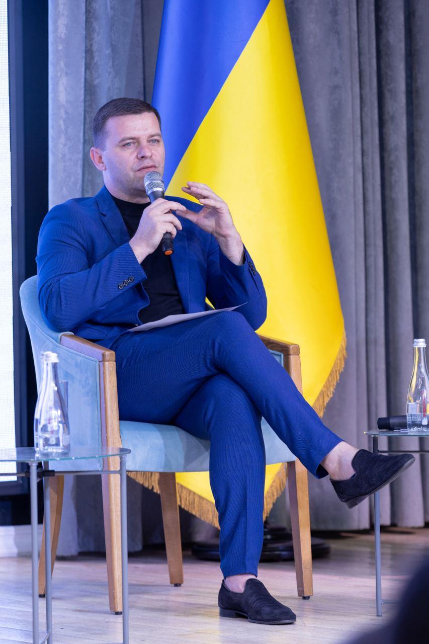 Віктор Ющенко взяв участь в економічному форумі громад Віктор Ющенко взяв участь в економічному форумі громад