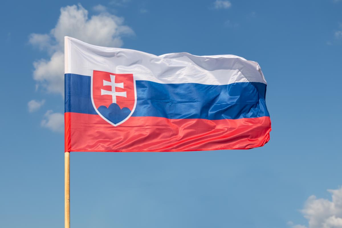 У Словаччині антиукраїнський лідер партії Smer-SD Роберт Фіцо поспішає з формуванням уряду / фото ua.depositphotos.com У Словаччині антиукраїнський лідер партії Smer-SD Роберт Фіцо поспішає з формуванням уряду / фото ua.depositphotos.com