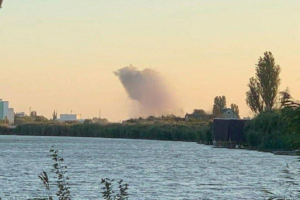 7 октября в Джанкое прогремели взрывы / фото t.me/ssternenko 7 октября в Джанкое прогремели взрывы / фото t.me/ssternenko