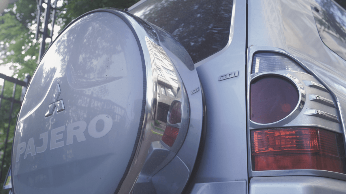 Волонтери 'Української команди' передали на передову позашляховик для Третьої штурмової Волонтери 'Української команди' передали на передову позашляховик для Третьої штурмової