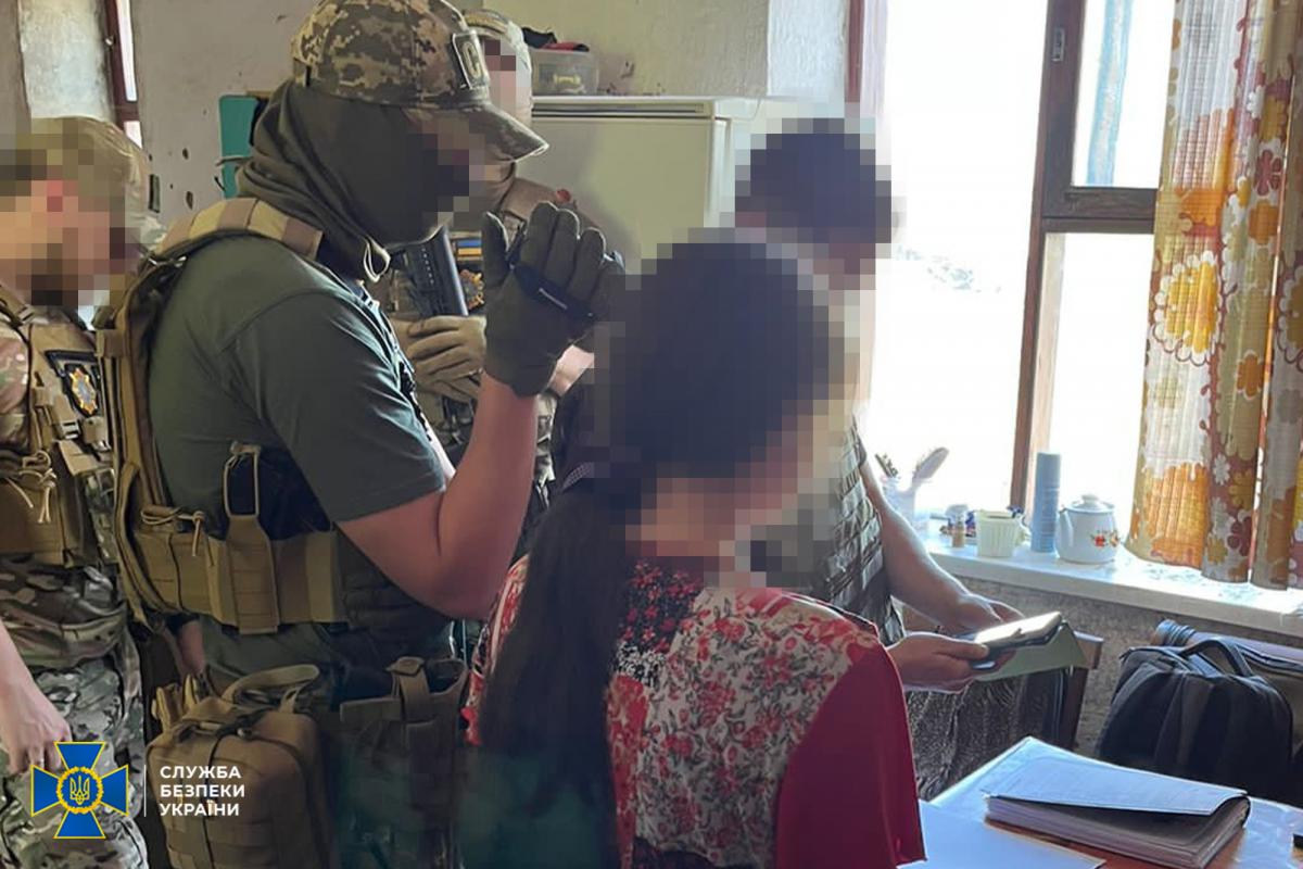 За каждое выполненное задание они получали до 6 тысяч гривен / фото СБУ За каждое выполненное задание они получали до 6 тысяч гривен / фото СБУ