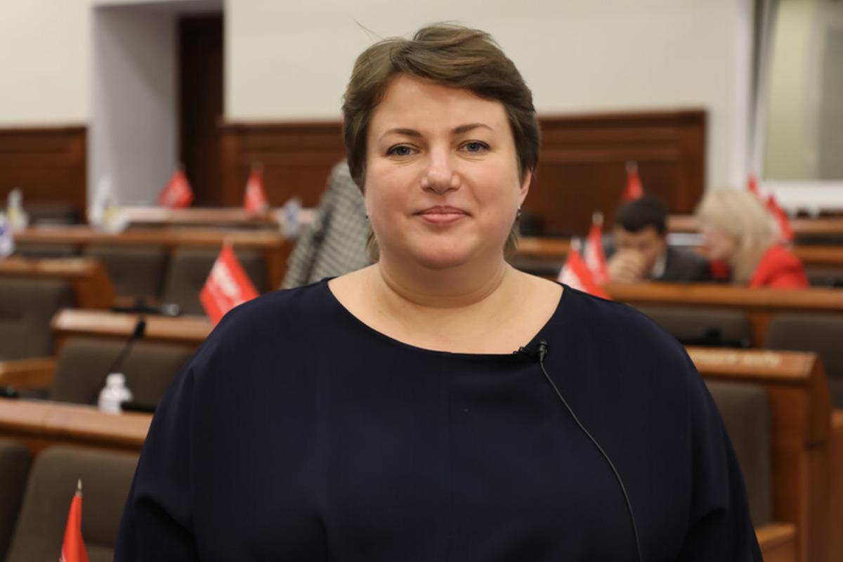 Перетворення гектарів київської землі на заповідники шкодить столиці, заявила депутатка Київради Юлія Лимар / фото kmr.gov.ua Перетворення гектарів київської землі на заповідники шкодить столиці, заявила депутатка Київради Юлія Лимар / фото kmr.gov.ua