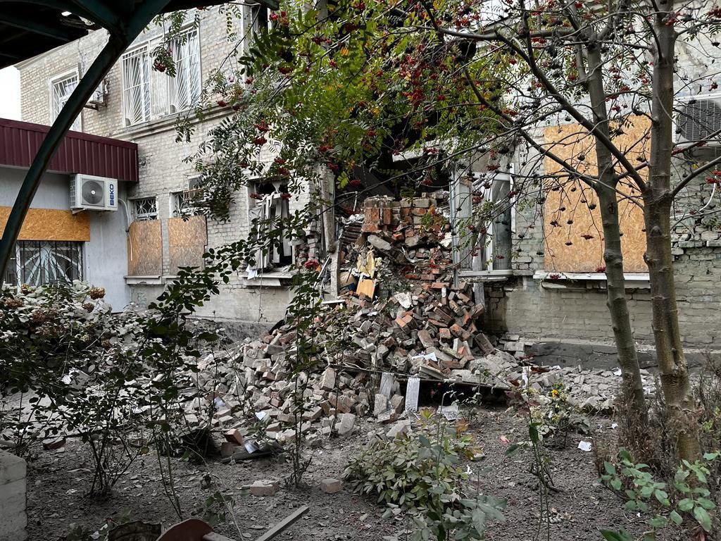 Росіяни вдарили по центру Покровська / фото Ігор Мороз, Донецька ОДА Росіяни вдарили по центру Покровська / фото Ігор Мороз, Донецька ОДА