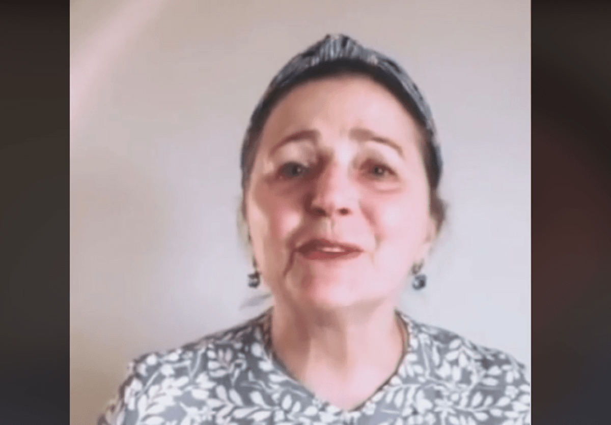 Ніна Матвієнко плакала, звертаючись до дочки / скріншот Ніна Матвієнко плакала, звертаючись до дочки / скріншот