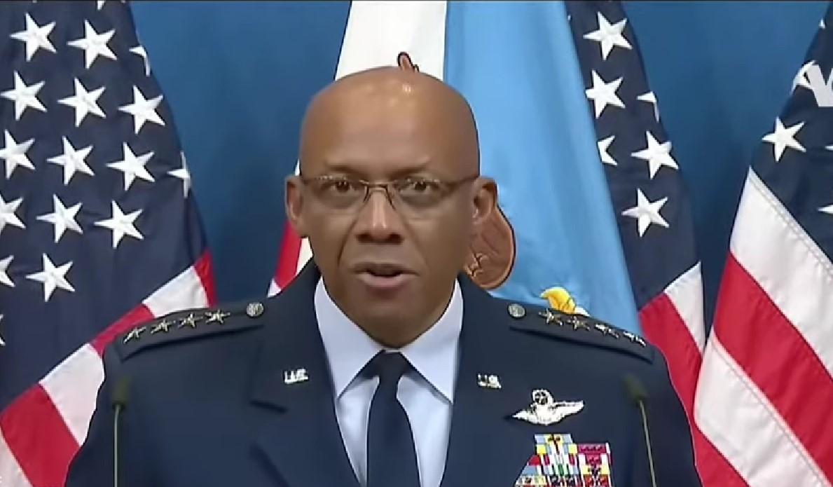 Генерал Чарлз Браун заявив, що через Трампа авторитет США стоїть на кону / скріншот