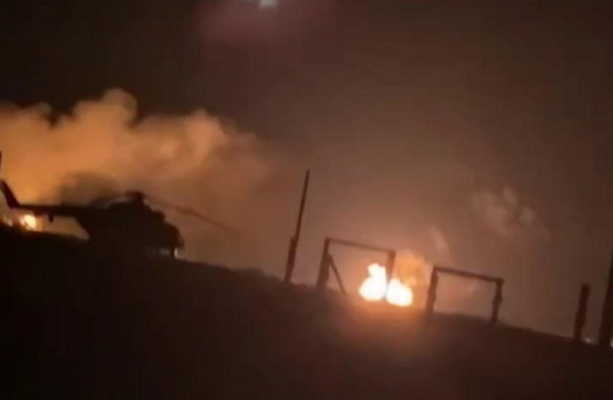 ВСУ ударили по аэродрому в Бердянске / скриншот ВСУ ударили по аэродрому в Бердянске / скриншот