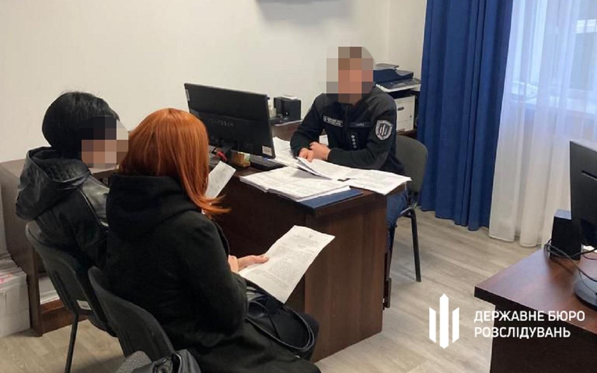 Женщинам незаконно перечислили почти 2 миллиона гривен / фото ГБР Женщинам незаконно перечислили почти 2 миллиона гривен / фото ГБР
