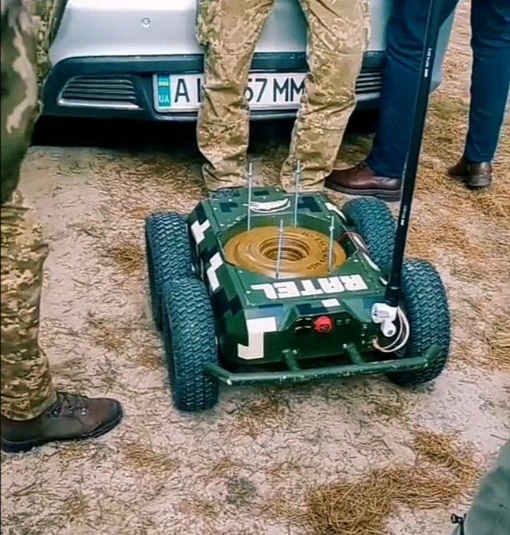 Украина запускает серийное производство боевых роботов Ratel S: что о них известно Украина запускает серийное производство боевых роботов Ratel S: что о них известно