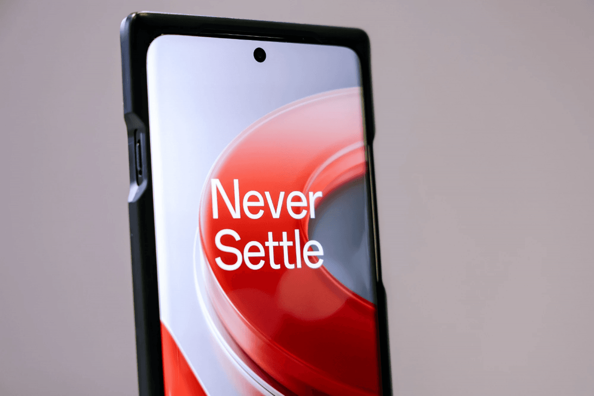 OnePlus 12 получить экран с пиковой яркостью 3000 нит / Источник: Ice Universe OnePlus 12 получить экран с пиковой яркостью 3000 нит / Источник: Ice Universe