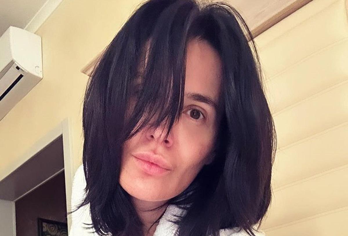 За словами блогера, у Єфросиніної виник конфлікт з візажисткою / instagram.com/mashaefrosinina За словами блогера, у Єфросиніної виник конфлікт з візажисткою / instagram.com/mashaefrosinina