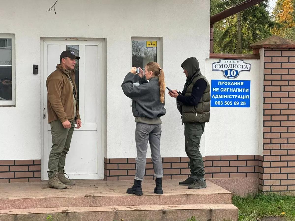 На Тищенко напали в Брюховичах / фото Громадське На Тищенко напали в Брюховичах / фото Громадське
