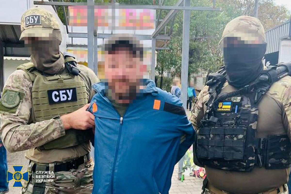 За свою" работу "агент ФСБ получил 30 тсяч гривен "вознаграждения" / фото СБУ За свою" работу "агент ФСБ получил 30 тсяч гривен "вознаграждения" / фото СБУ