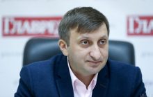 "Мы не можем дать время России для восстановления, не можем обеспечить для России выгодную позицию для наступления", - политолог Виталий Кулик