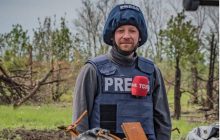"Под Авдеевкой стреляет все, что может стрелять. Иногда такая плотность, что по 15 часов нельзя высунуть голову из блиндажа", - спикер 110 ОМБр Антон Коцуконь