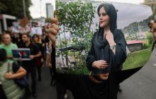 Премия Сахарова посмертно присуждена иранке, гибель которой повлекла массовые протесты