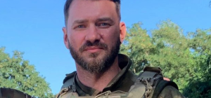 Танцівник-воїн Дікусар вперше за довгий час вийшов на зв'язок зі служби