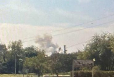 В Джанкое прогремели мощные взрывы: в РФ заявили о ракетной атаке (фото)