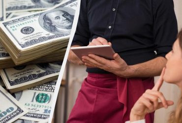 Мужчина рассказал о хитрости, которую используют официанты, чтобы получить большие чаевые