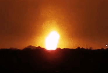 В Оксфордширі прогримів потужний вибух, почалася пожежа (відео)