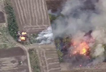 На Запорізькому напрямку дим та вогонь: ЗСУ показали удари по армії РФ (відео)