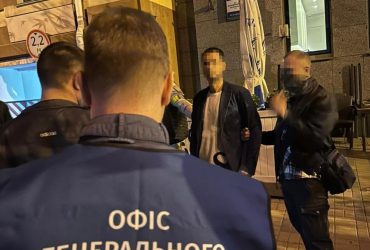 При отримані хабара затримали прокурора з Київщини: взяв один та вимагав ще