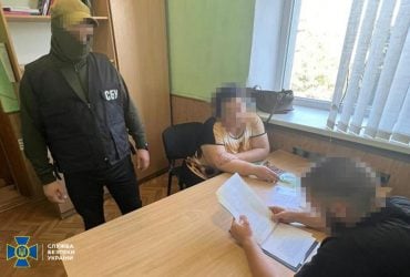 Працювала на окупантів у захопленій лікарні: на Херсонщині затримали бухгалтерку