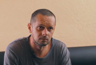 Застрелил 21 бойца ВСУ: в плен попал предатель из Донецка (видео)