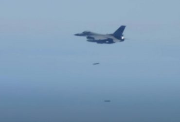 Компанія Boeing відправила 1000 розумних бомб в Ізраїль: Bloomberg розкрив деталі