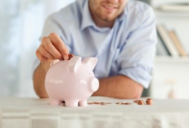 Валюта, банки чи облігації: які інструменти принесуть українцям найбільше грошей