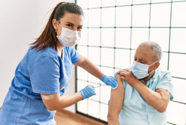 Епідемічний сезон буде складнішим за минулорічний, - експерти