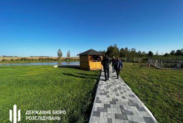 Будинок та дача у Карпатах: скандальний рівненський військком приховав мільйонні статки