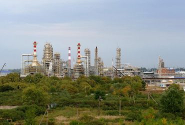 В ISW оцінили, як атаки на НПЗ та повені вплинули на нафтопереробку РФ