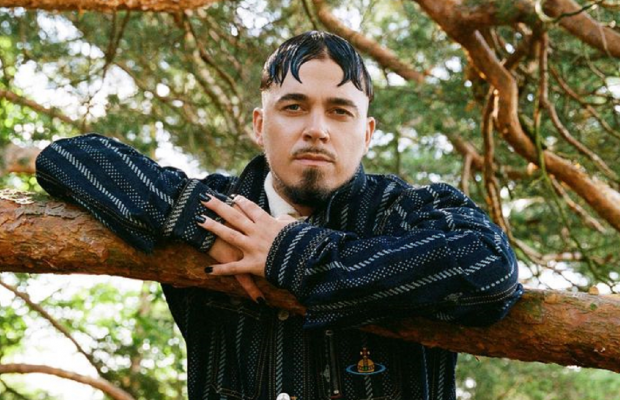 Жбурнув прапор України: представник Фінляндії на "Євробаченні-2023" спробував виправдатися