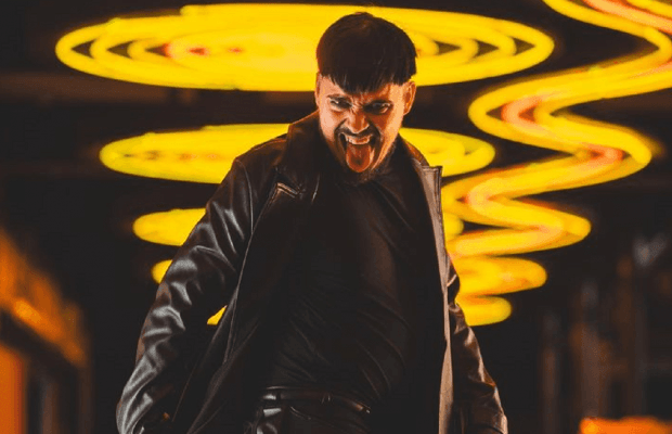 Учасник "Євробачення-2023" жбурнув прапор і образився на українців: "Чому я маю вибачатись?"