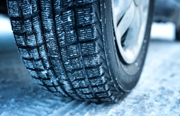 Водіям на замітку: коли міняти гуму на зимову, щоб уникнути штрафу