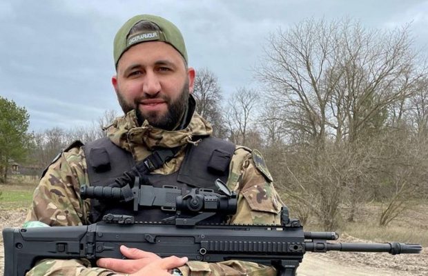 "Дізнаєтеся правду": екс-чоловік Емеральд вперше відповів на звинувачення в насильстві