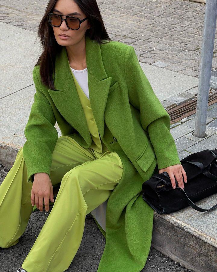 Оверсайз пальто завжди має стильний вигляд / instagram.com/sasha.ostrov