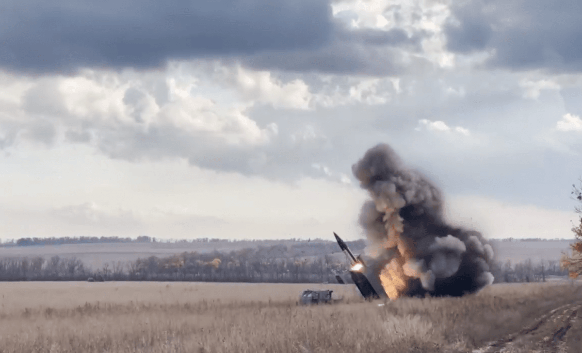 Известно, что дальность полета ракет ATACMS составляет до 306 километров / скриншот Известно, что дальность полета ракет ATACMS составляет до 306 километров / скриншот