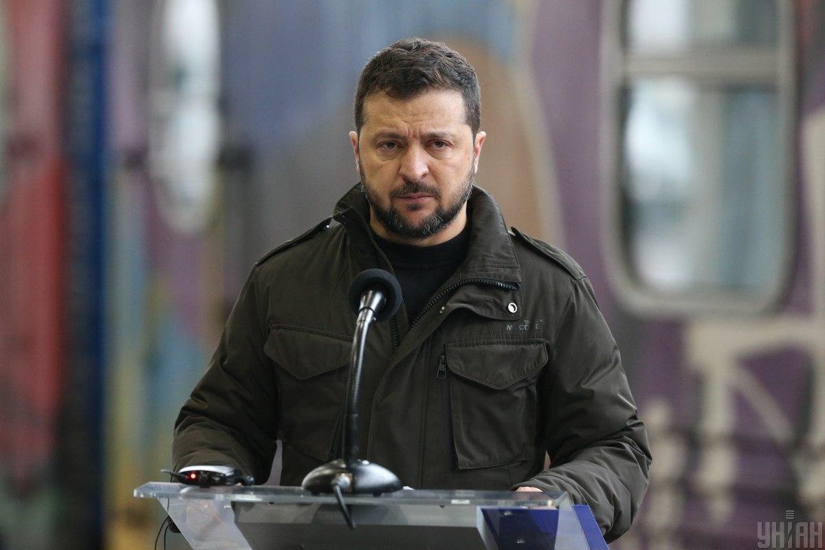 Владимир Зеленский во Львове почтил память украинских защитников / фото УНИАН, Виктор Ковальчук Владимир Зеленский во Львове почтил память украинских защитников / фото УНИАН, Виктор Ковальчук