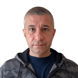волонтер Віталій Жучков