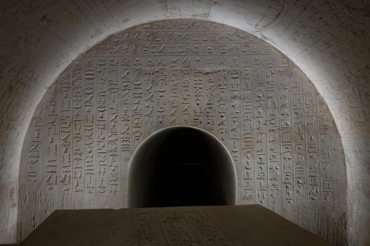Археологи виявили приголомшливу гробницю / Ministry of Tourism and Antiquities Археологи виявили приголомшливу гробницю / Ministry of Tourism and Antiquities