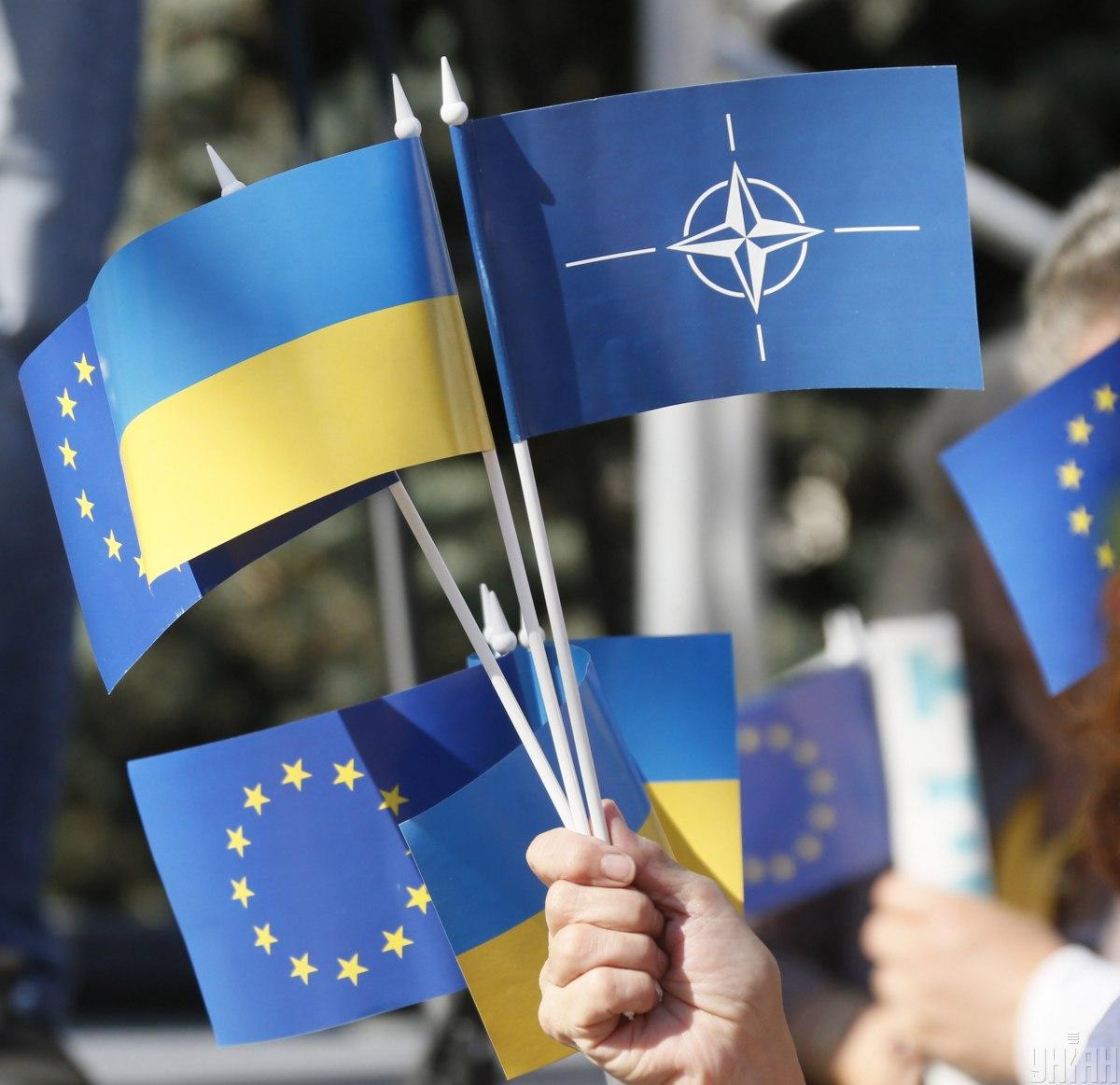 Европа должна ускорить оказание помощи Украине / фото УНИАН Европа должна ускорить оказание помощи Украине / фото УНИАН