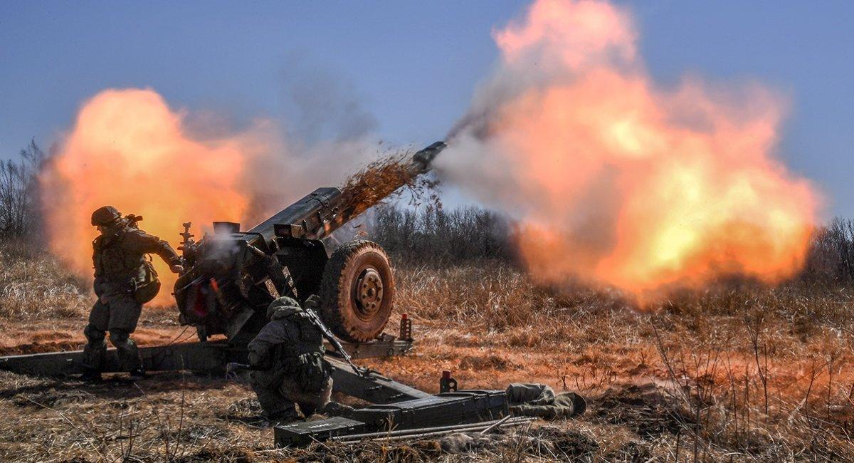 Россияне имеют много гаубиц для боеприпасов из КНДР / Defense Express Россияне имеют много гаубиц для боеприпасов из КНДР / Defense Express