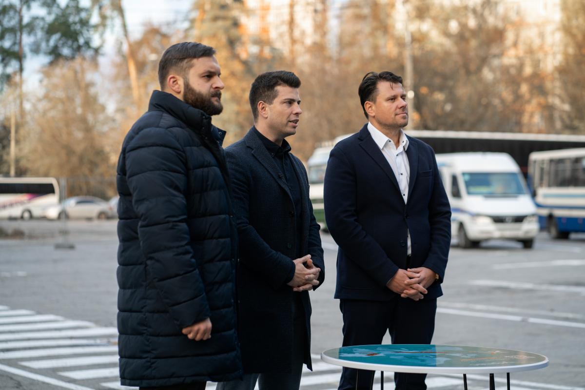 Автостанція Дачна - приклад зручного сервісу для пасажира та перевізника, заявив власник компанії Укрпас Олег Міщенко. / фото прес-служби компанії Автостанція Дачна - приклад зручного сервісу для пасажира та перевізника, заявив власник компанії Укрпас Олег Міщенко. / фото прес-служби компанії